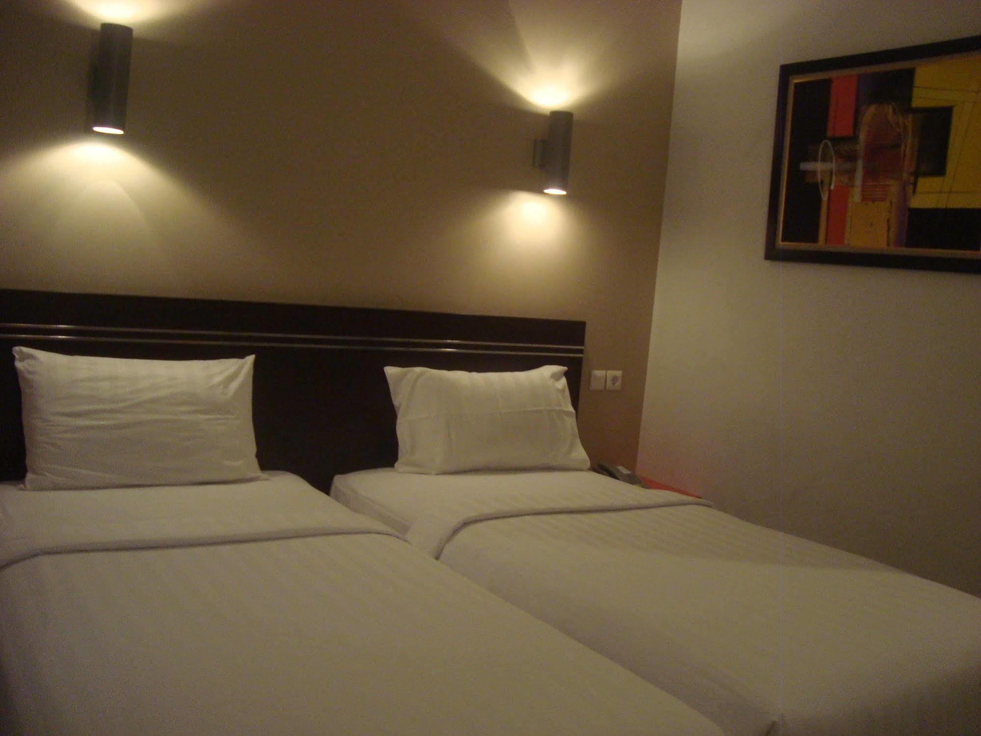 Fortune Hotel Mataram Exterior photo